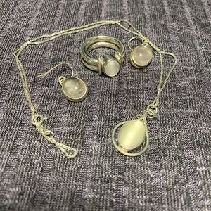 White Cat Eye and Quartz Set